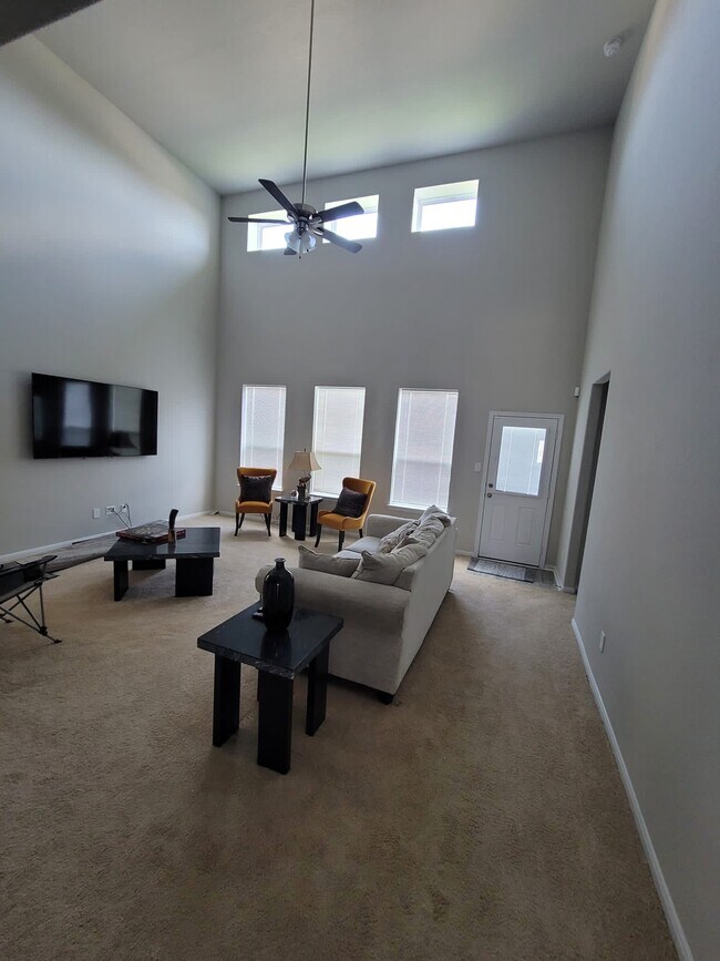 Building Photo - 4418 Hronas Dr