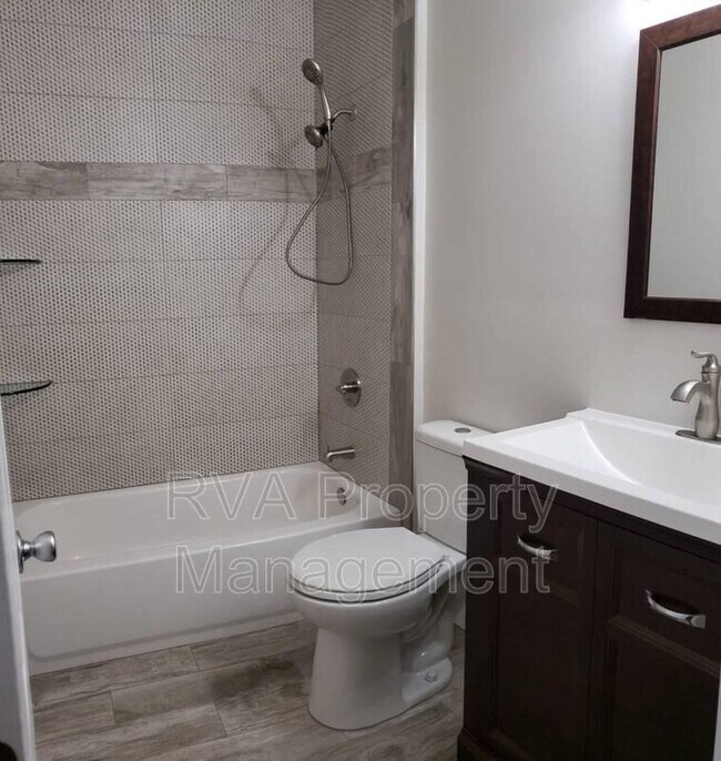 Building Photo - 600 N 32nd St