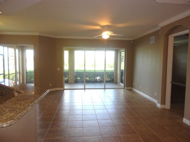 Building Photo - Annual Rental - 3BR/2BA Condo in Venetian Golf & River Club