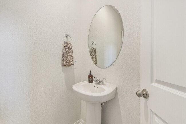 Building Photo - 22222 Opa Gln Dr