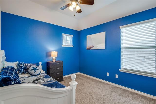 Building Photo - 2152 Miramar Dr