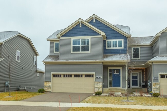 Building Photo - Awesome maple grove 5 bed 4 bath townhome! Pond views, 2 years old!