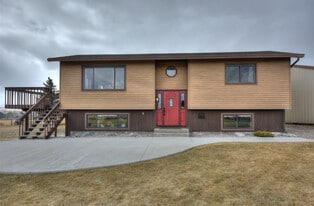 Building Photo - 845 Terrence Rd