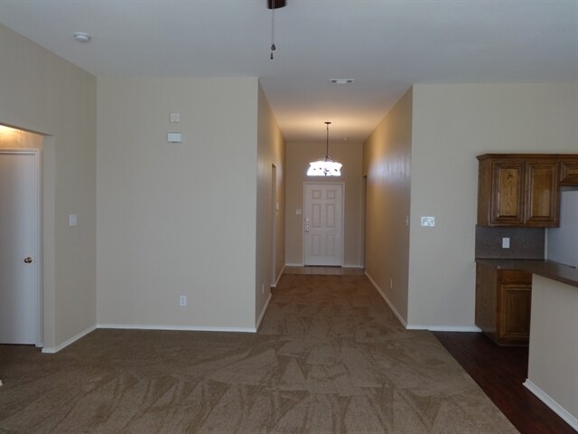 Building Photo - 894 Peaceful Trail