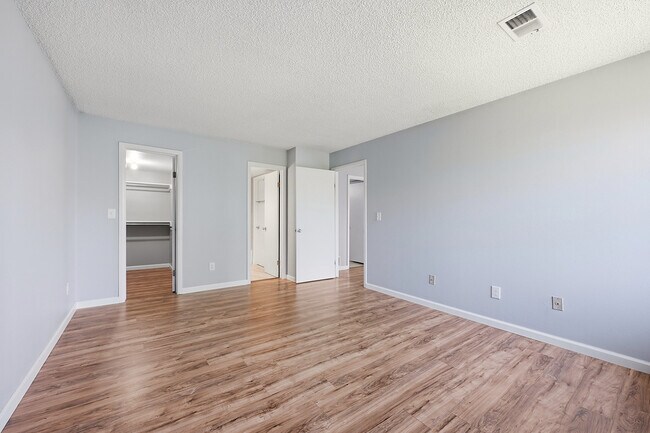 Building Photo - 3021 S Ursula Cir
