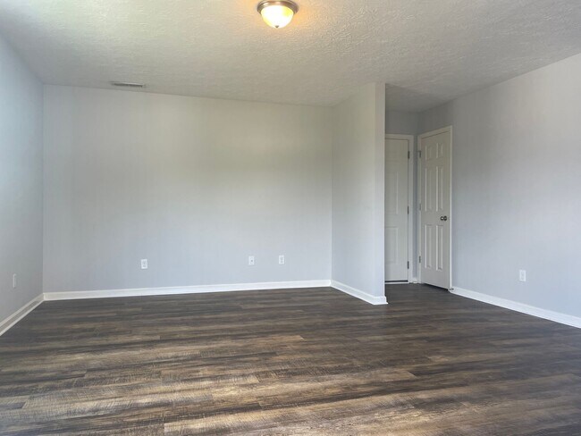 Building Photo - 355 Upper Stone Ave
