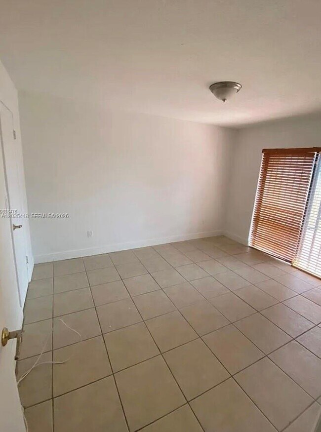 Building Photo - 4933 SW 135th Pl