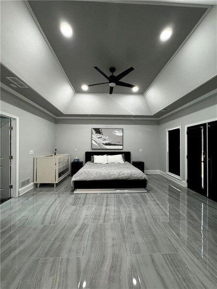 Building Photo - 4299 Oakvale Ln