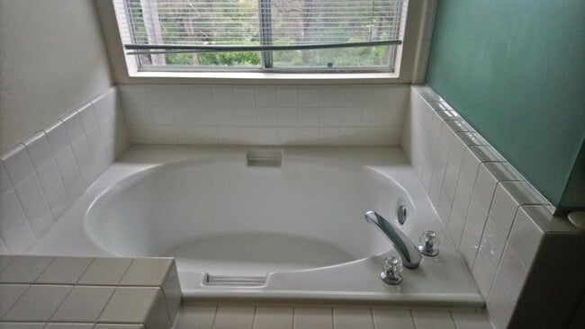 Building Photo - 11747 Ramsdell Ct