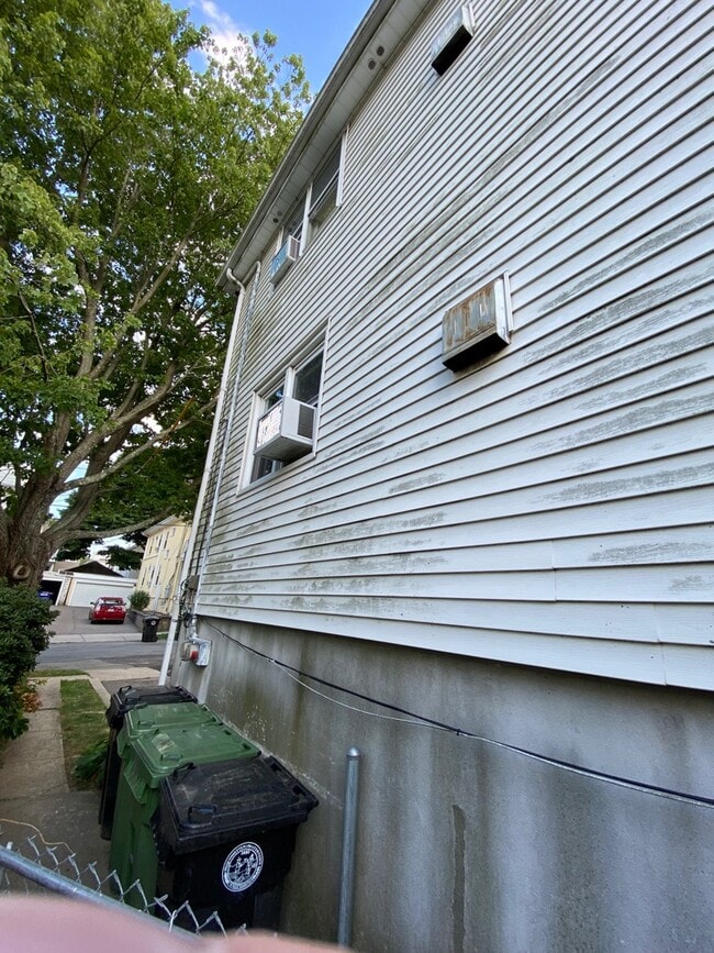 Building Photo - 43-45 Hall Avenue - 45