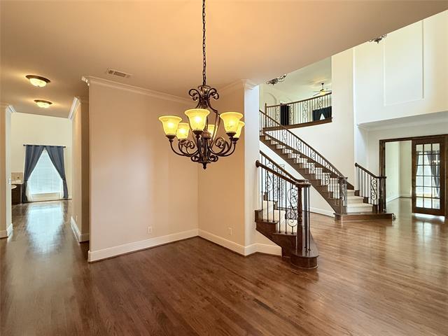 Building Photo - 7304 Meadow Glen Dr