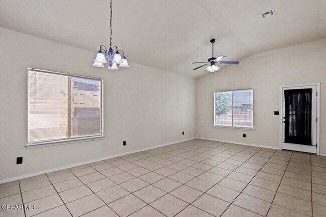 Building Photo - 14685 Holsteiner Ct