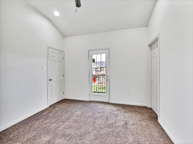 Building Photo - 2719 Arlington Ct