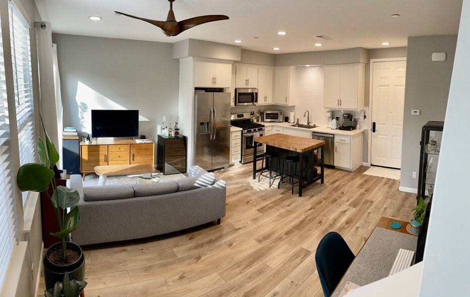 Unit 3728 (2023) - 3626 Chestnut St