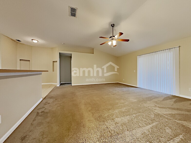 Building Photo - 3266 Woodglen Dr