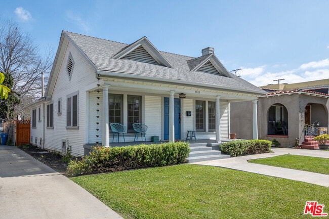 Building Photo - 5742 6th Ave