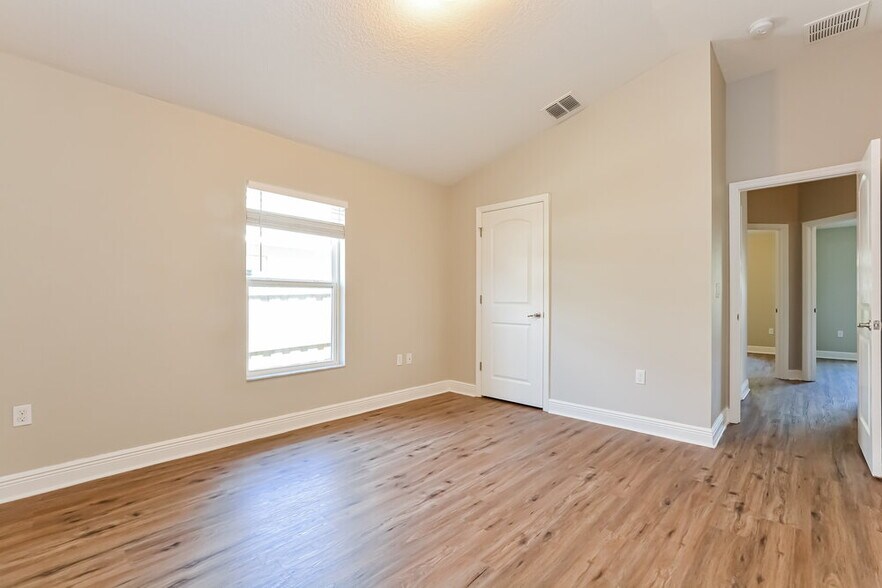 Building Photo - 2308 Bracknell Forest Trail