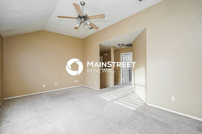 Building Photo - 3 Bedroom Pet-Friendly Home in Crowley, TX with Main Street Renewal