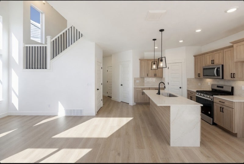Building Photo - 4391 Templar Dr