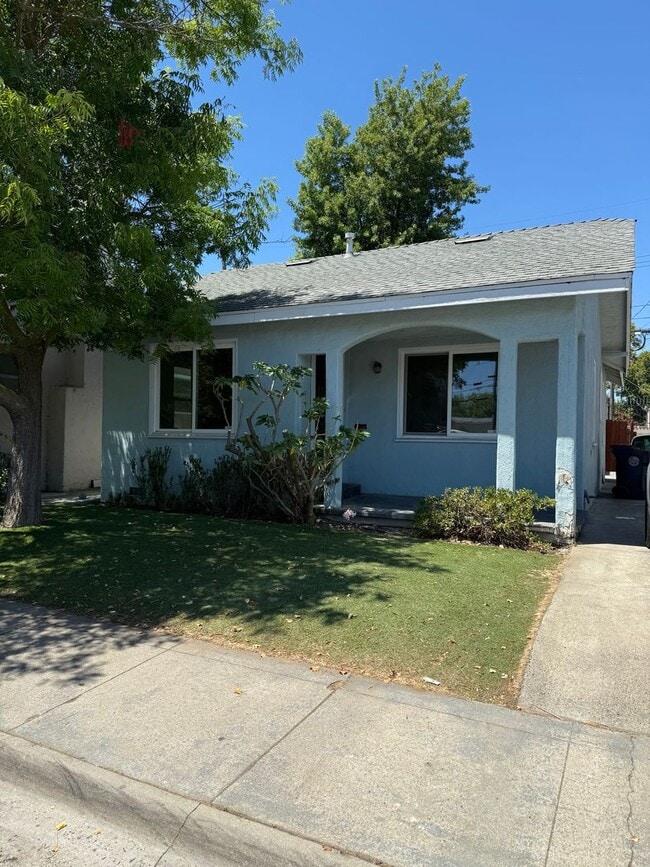 Primary Photo - 1464 33rd St