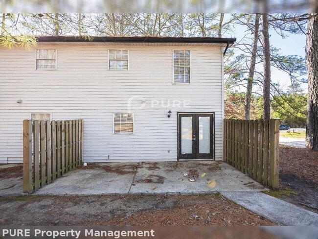 Building Photo - 6528 Buffington Rd