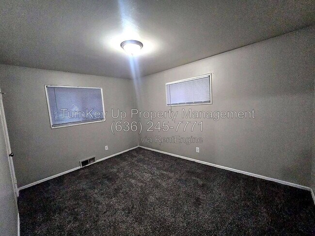 Building Photo - 1012 Forestwood Dr