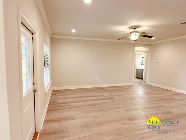 Building Photo - 2542 Lovewood Dr