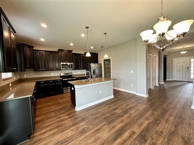 Building Photo - 7448 Ella Ln