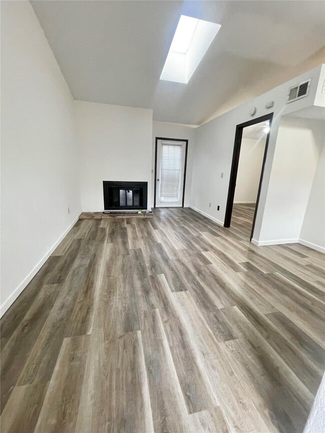 Building Photo - 128 Ashley Dr