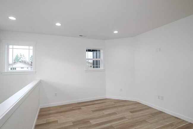 Building Photo - 2566 178th Pl NE