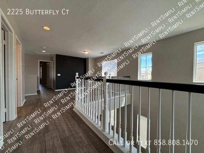 Building Photo - 2225 Butterfly Ct