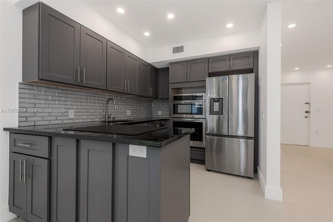 Building Photo - 17620 Atlantic Blvd