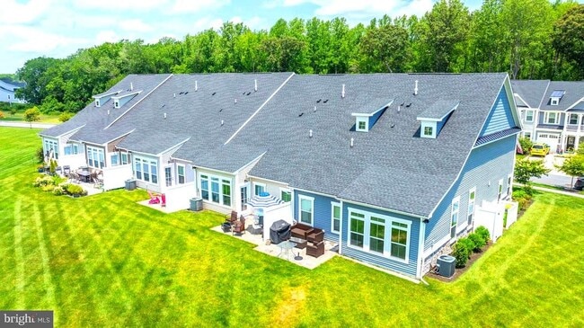 Building Photo - 33789 Freeport Dr