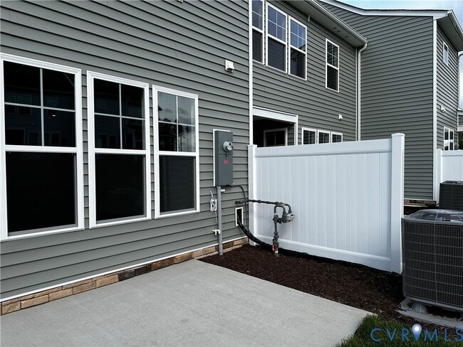 Building Photo - 18630 Palisades Cv Ct