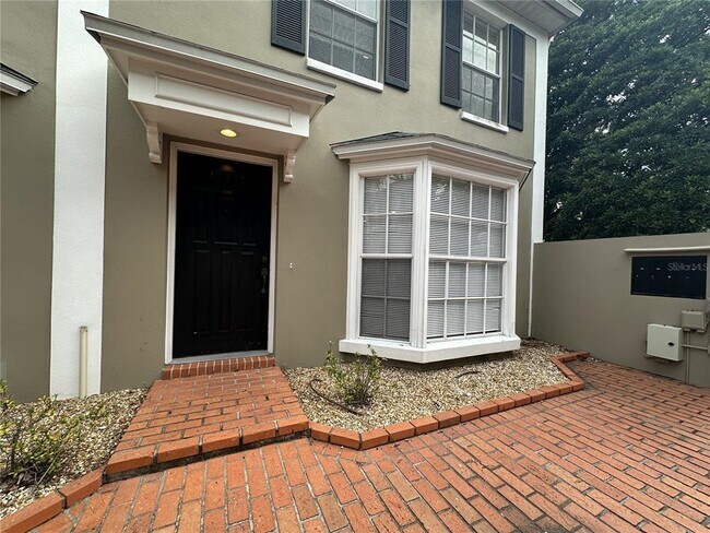 Building Photo - 308 S Bungalow Park Ave