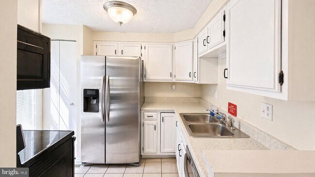 Building Photo - 7416 Kilcreggan Terrace