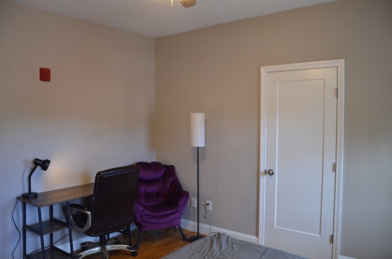 Building Photo - 51 Windsor St