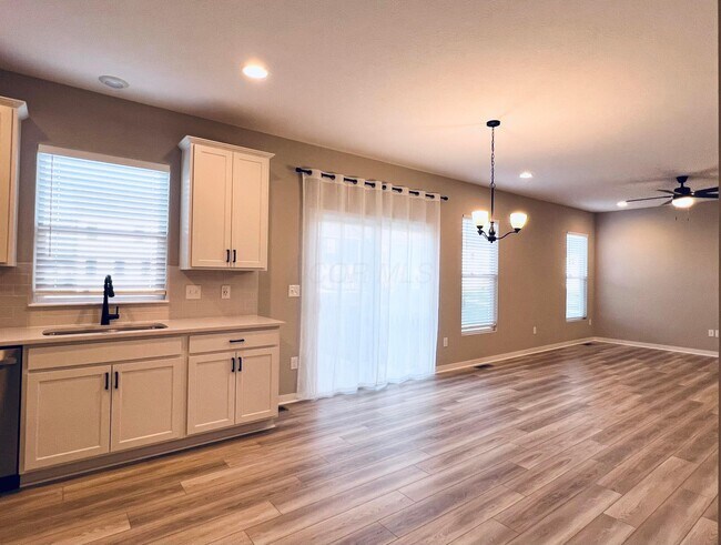 Building Photo - 6213 Boone Dr