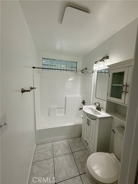 Building Photo - 719 S Walnut Ave