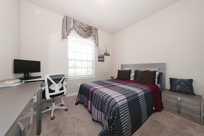 Building Photo - 7303 Kingbird Cv Ct