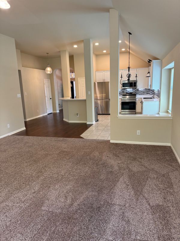 Building Photo - 8711 Laurel Canyon Dr