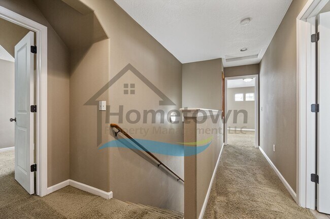 Building Photo - 3 Bedroom 3 Bathroom Home with Attached 2 Car Garage Available in Coeur d'Alene!