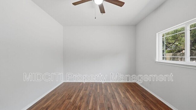 Building Photo - 1035 Cedar Grove Trail