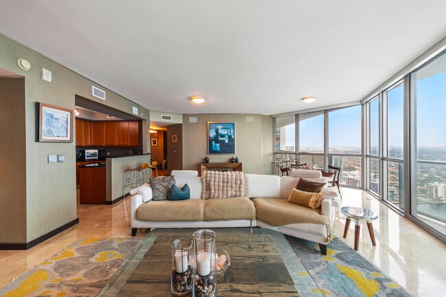 Building Photo - 3101 S Ocean Dr