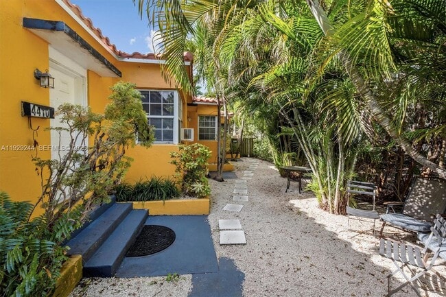 Building Photo - 4410 NE 2nd Ave