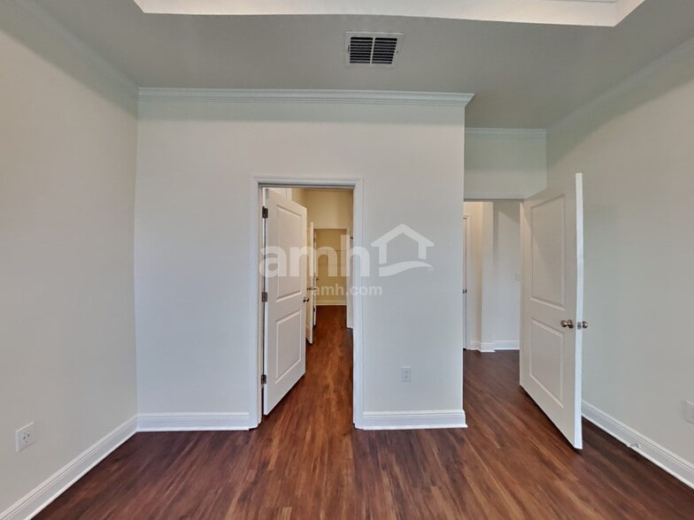 Building Photo - 6280 Emerald Hls Wy