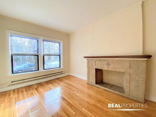 Primary Photo - 1 bedroom in EVANSTON IL 60202