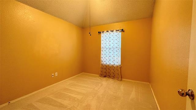 Building Photo - 2041 Fox Glen Dr