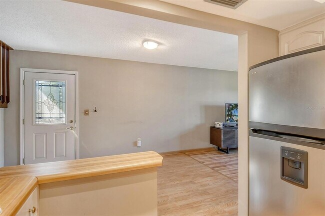 Building Photo - 1601 Bayhouse Point Dr