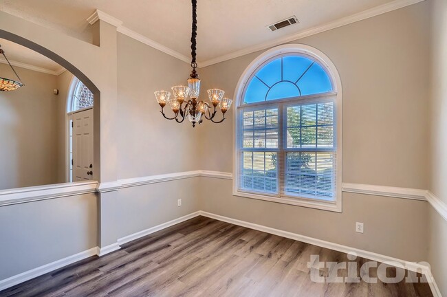 Building Photo - 1751 Stillbrook Way NE